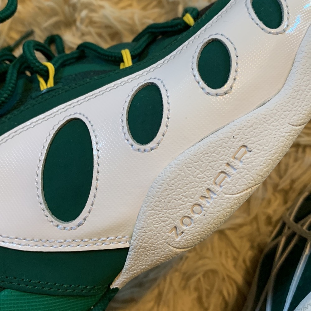 nike zoom sonic flight